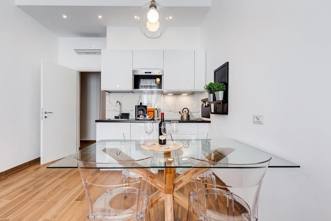 Lovely Two-Room Apartment In The Center Of Rome