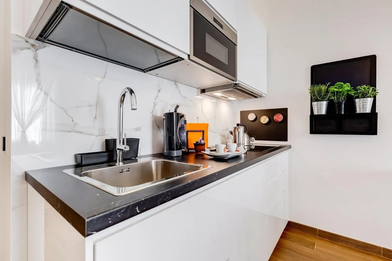 Lovely Two-Room Apartment In The Center Of Rome 0*,