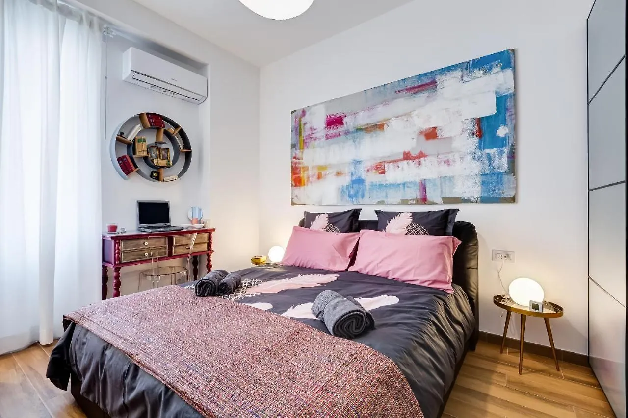Lovely Two-Room Apartment In The Center Of Rome Italy